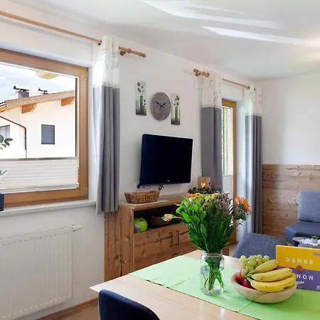 Haus Roland Διαμέρισμα Zell am Ziller